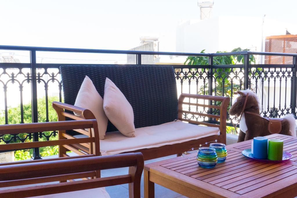 Porfyra'S Island Apartment Makrýgialos Екстериор снимка