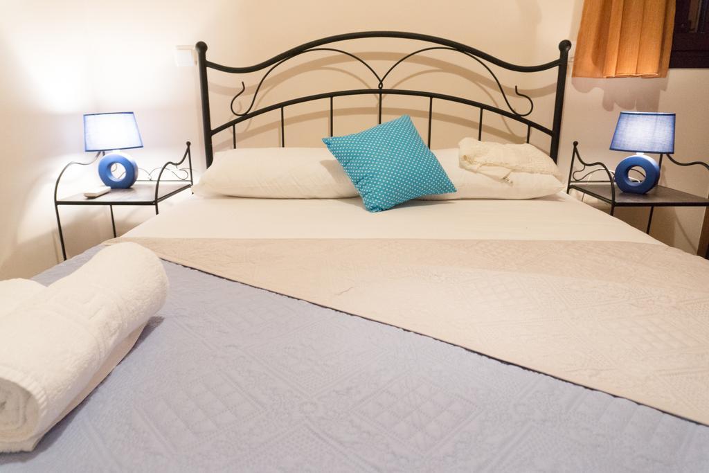 Porfyra'S Island Apartment Makrýgialos Екстериор снимка
