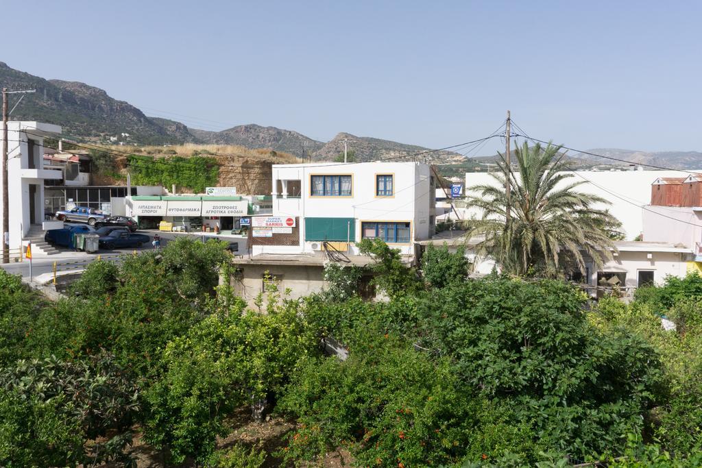 Porfyra'S Island Apartment Makrýgialos Екстериор снимка