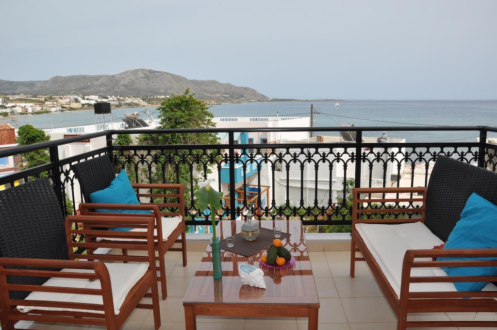 Porfyra'S Island Apartment Makrýgialos Екстериор снимка