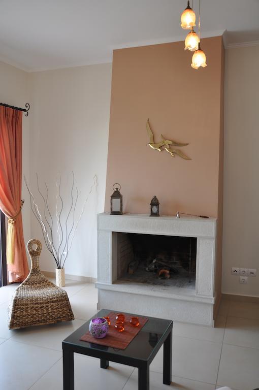 Porfyra'S Island Apartment Makrýgialos Екстериор снимка