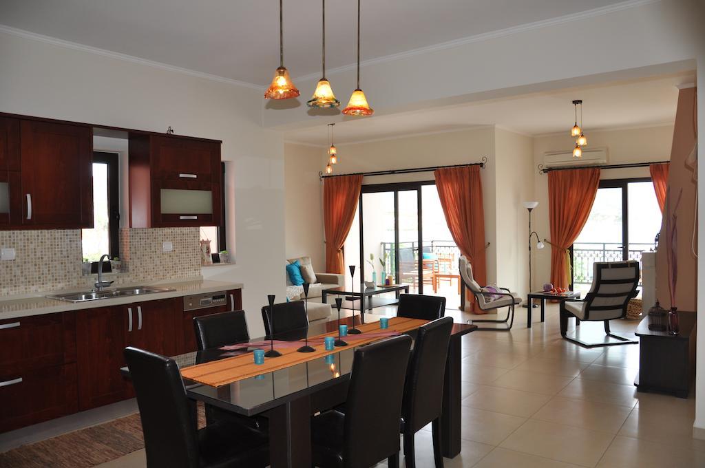 Porfyra'S Island Apartment Makrýgialos Стая снимка